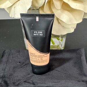 Morphe Full-Cover Foundation shade F1.110 Long-wearing transfer/water-resistant